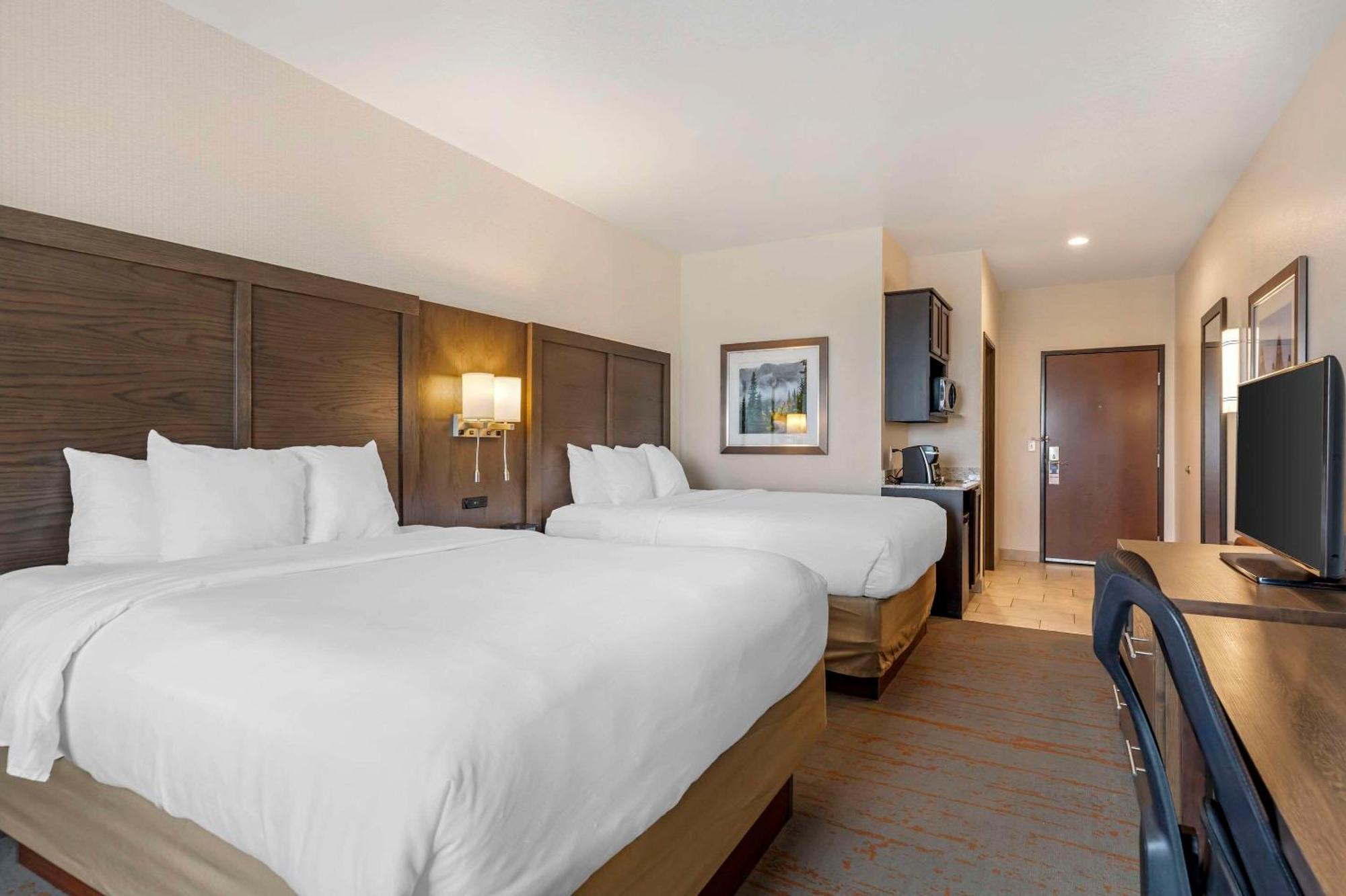Comfort Inn & Suites Brighton Denver Ne Medical Center Экстерьер фото