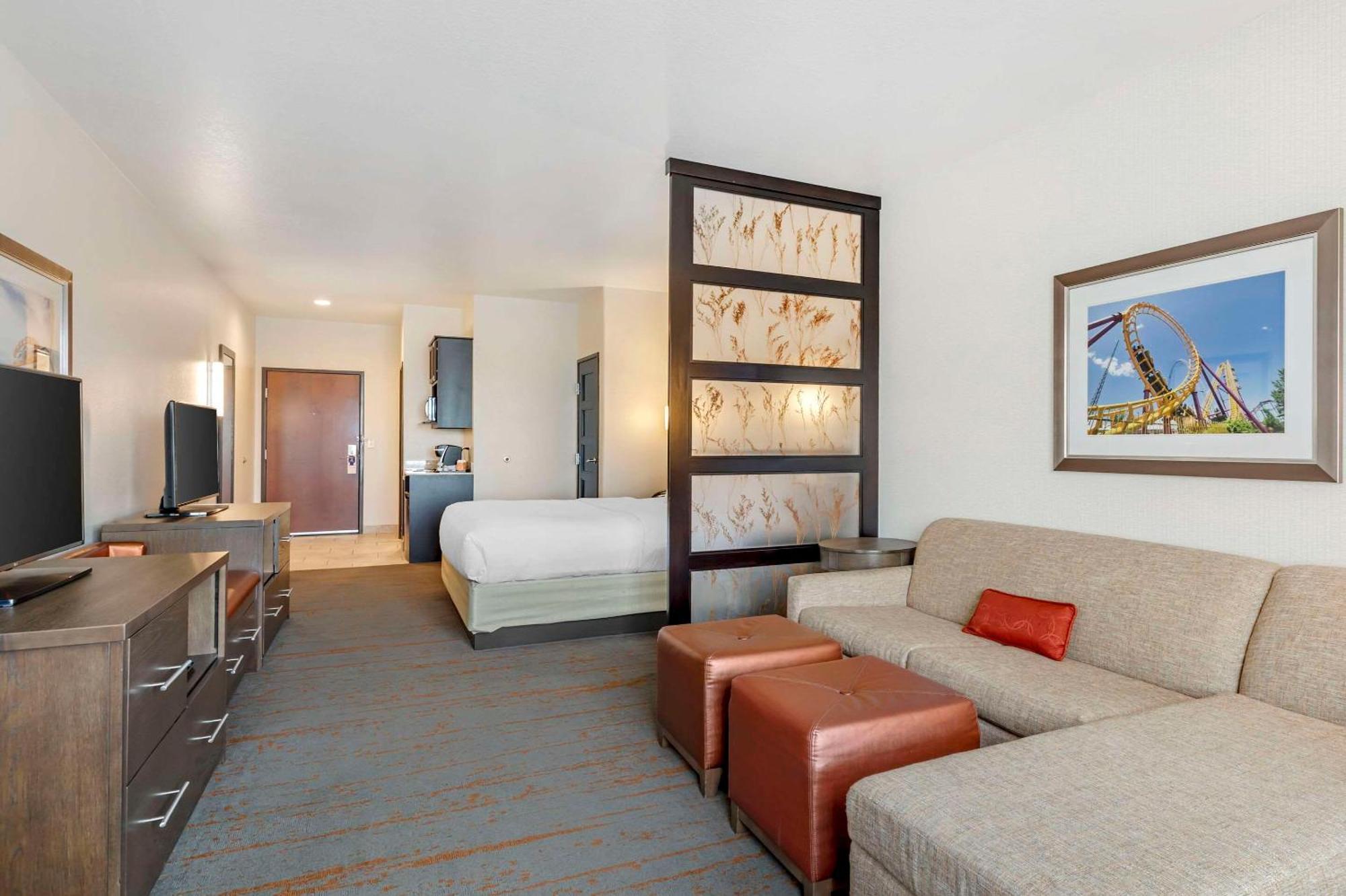 Comfort Inn & Suites Brighton Denver Ne Medical Center Экстерьер фото