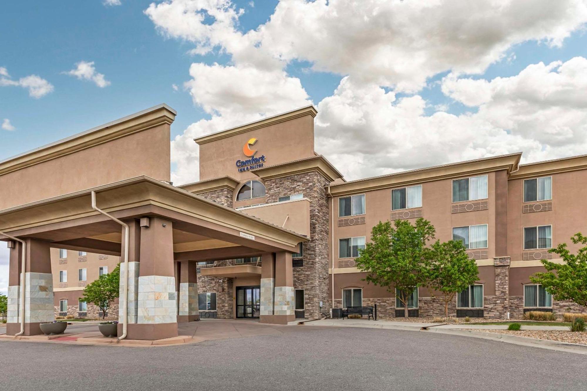 Comfort Inn & Suites Brighton Denver Ne Medical Center Экстерьер фото